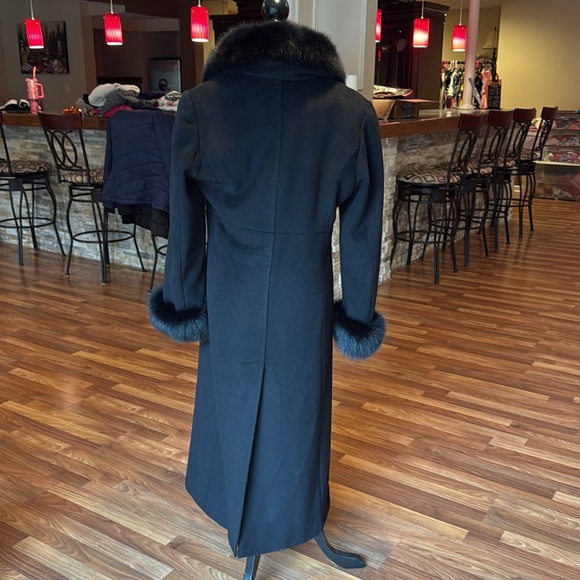 Ellen Tracy size 8 wool one button closure with real fox fur - Picture 9 of 10